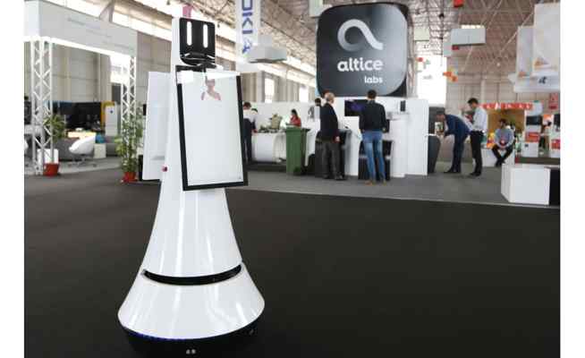 Robô Alice da Altice Labs é anfitrião no Techdays Aveiro 2018