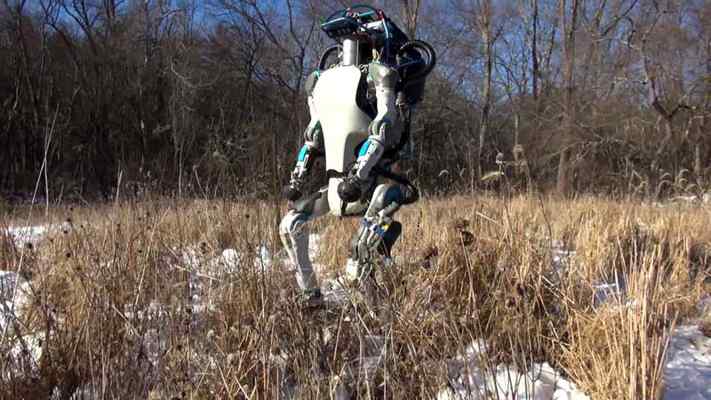 Boston Dynamics apresenta nova versão do robô Atlas (Vídeo)