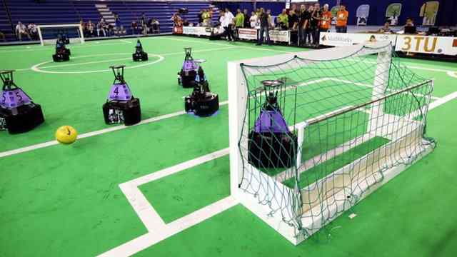 Portugal destaca-se no Robocup 2013